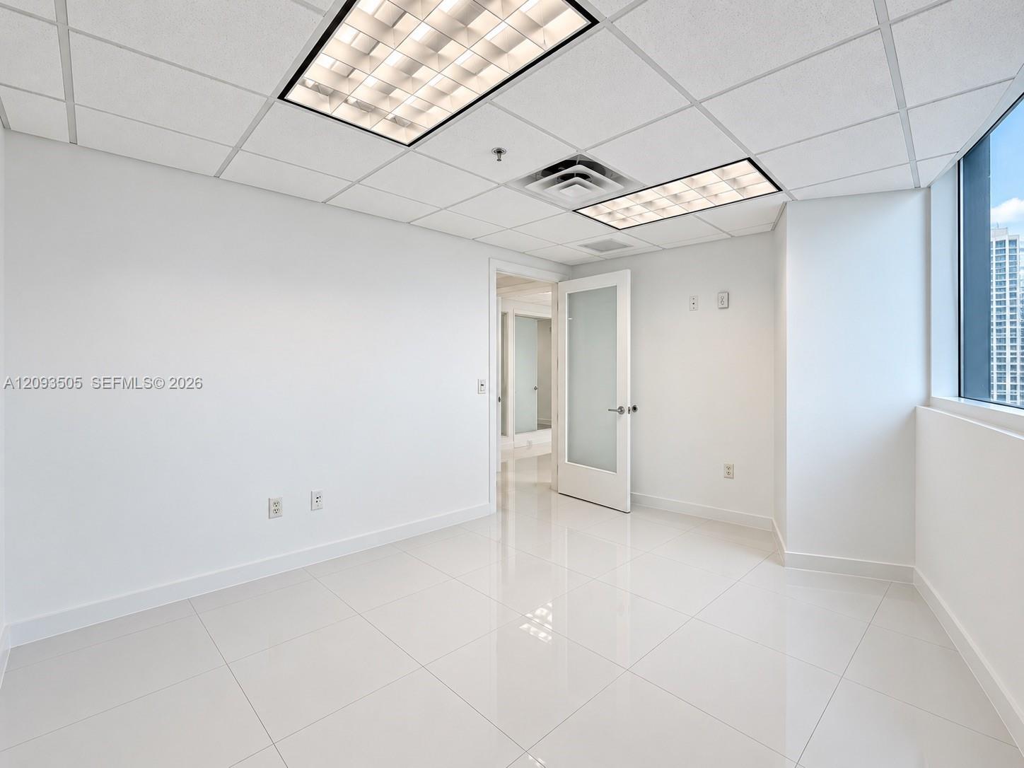 40 SW 13th Street gallery image #10