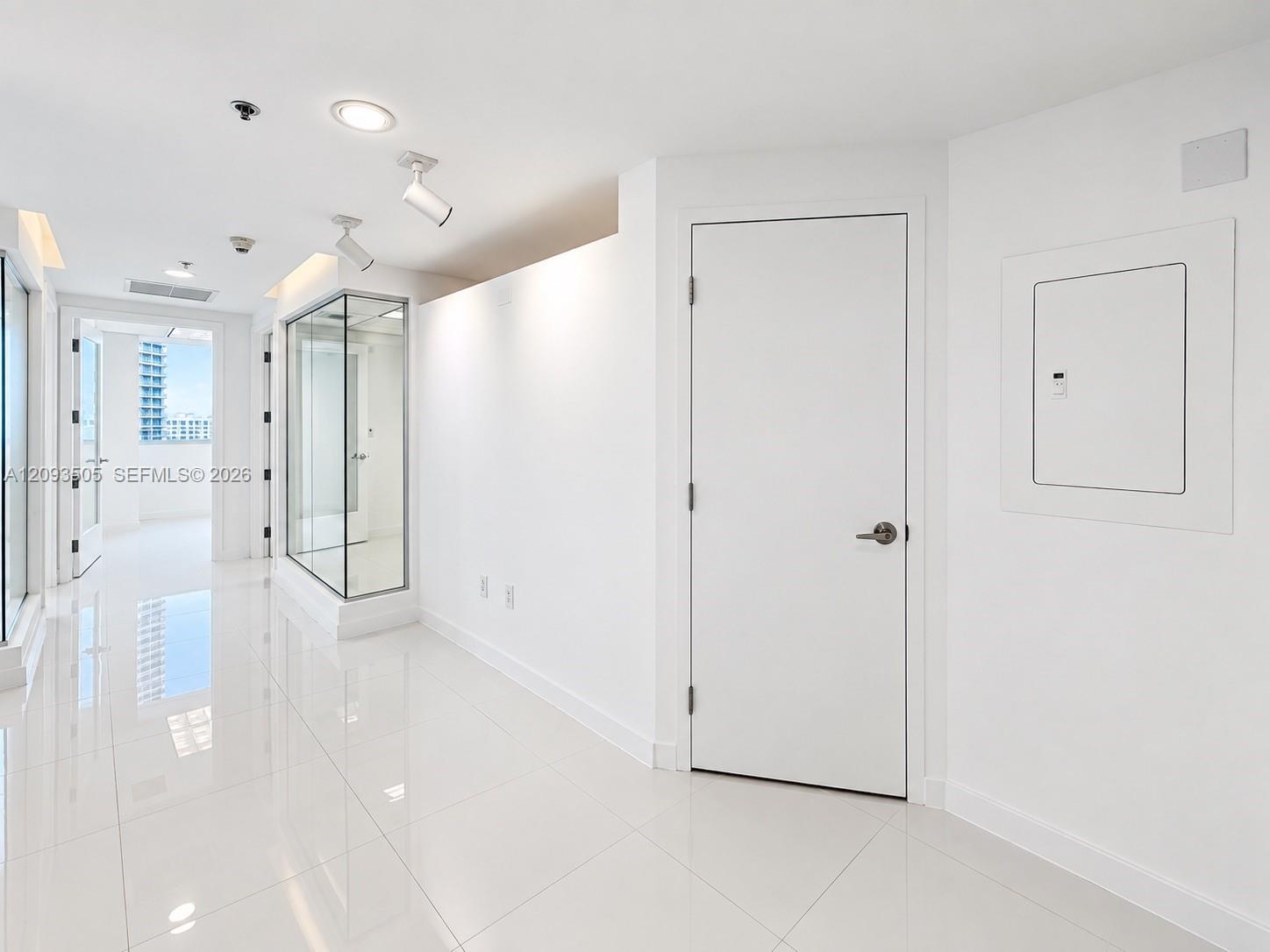 40 SW 13th Street gallery image #11