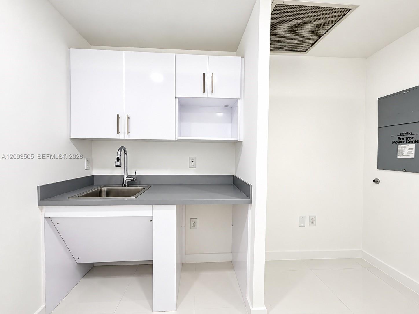 40 SW 13th Street gallery image #13