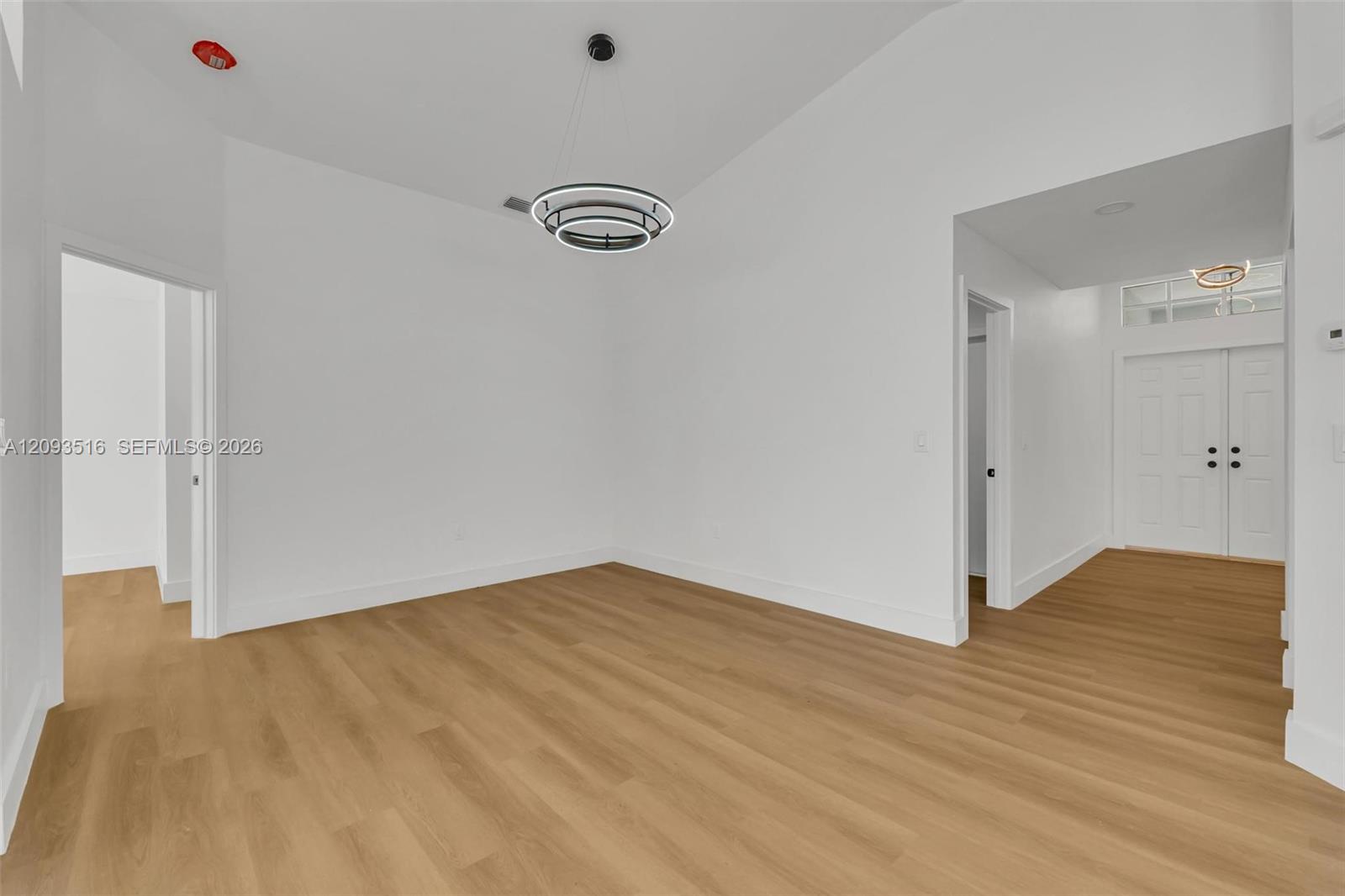 16 Gables Boulevard gallery image #27