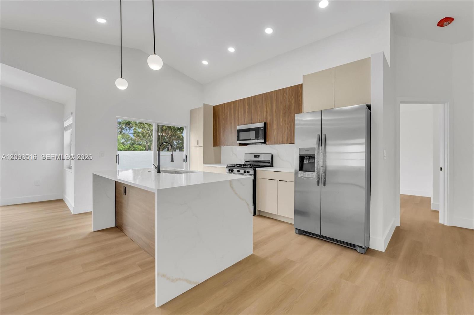 16 Gables Boulevard gallery image #7