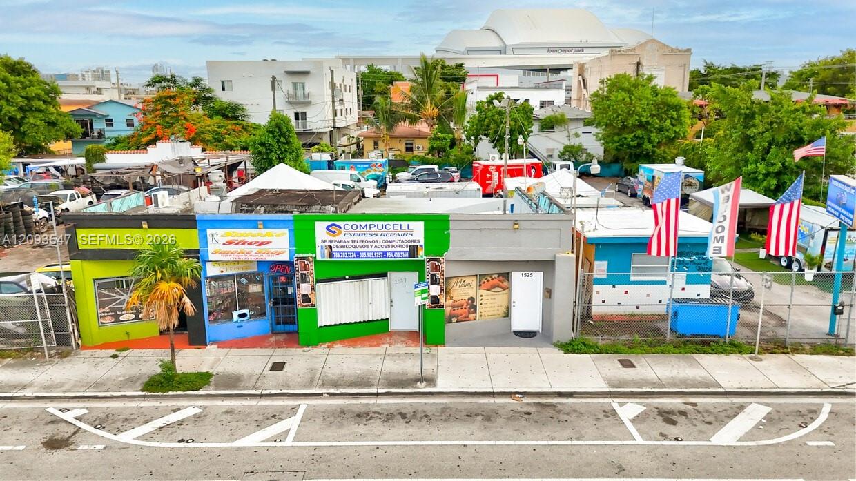 1527 W Flagler Street