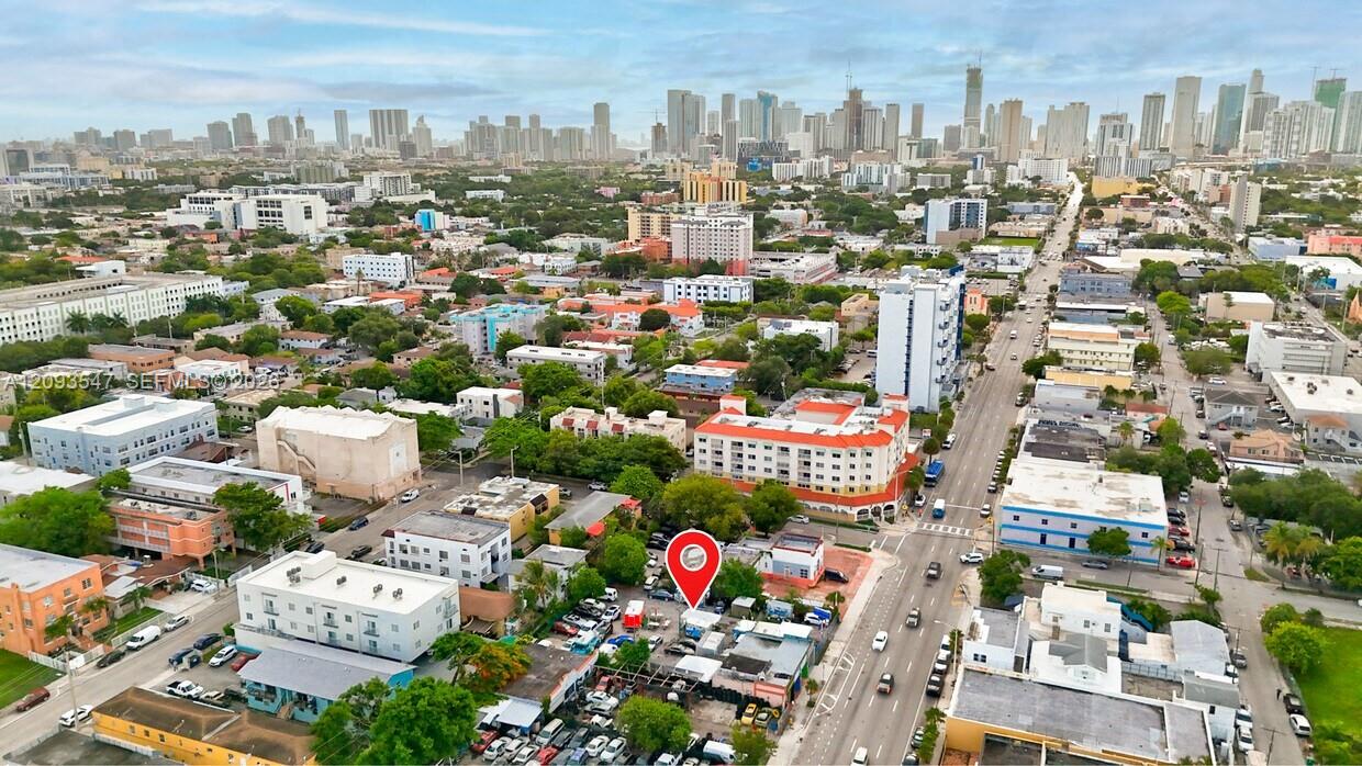 1527 W Flagler Street