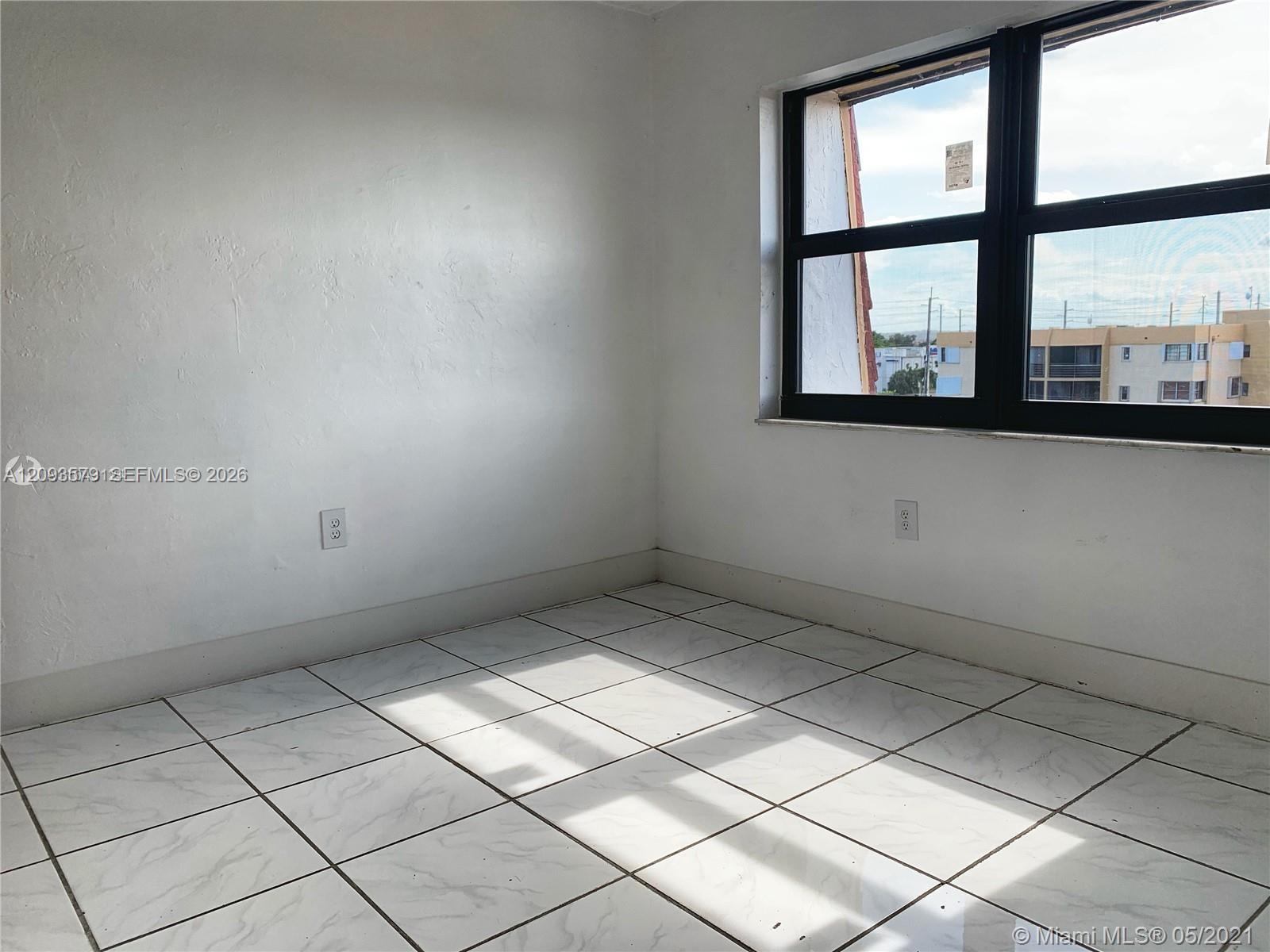 1325 W 68th Street