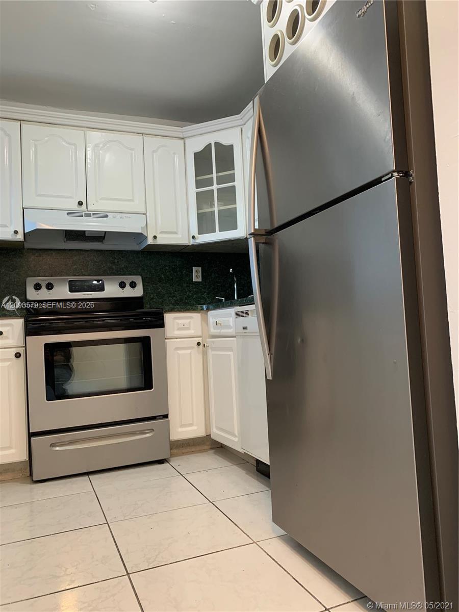 1325 W 68th Street