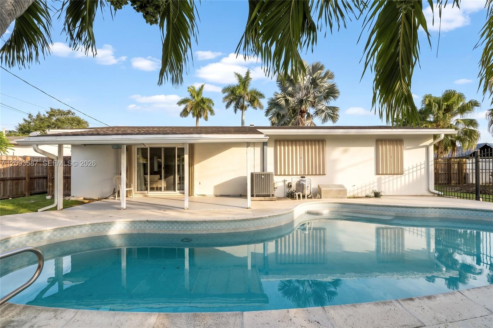 16020 SW 97th Court gallery image #23