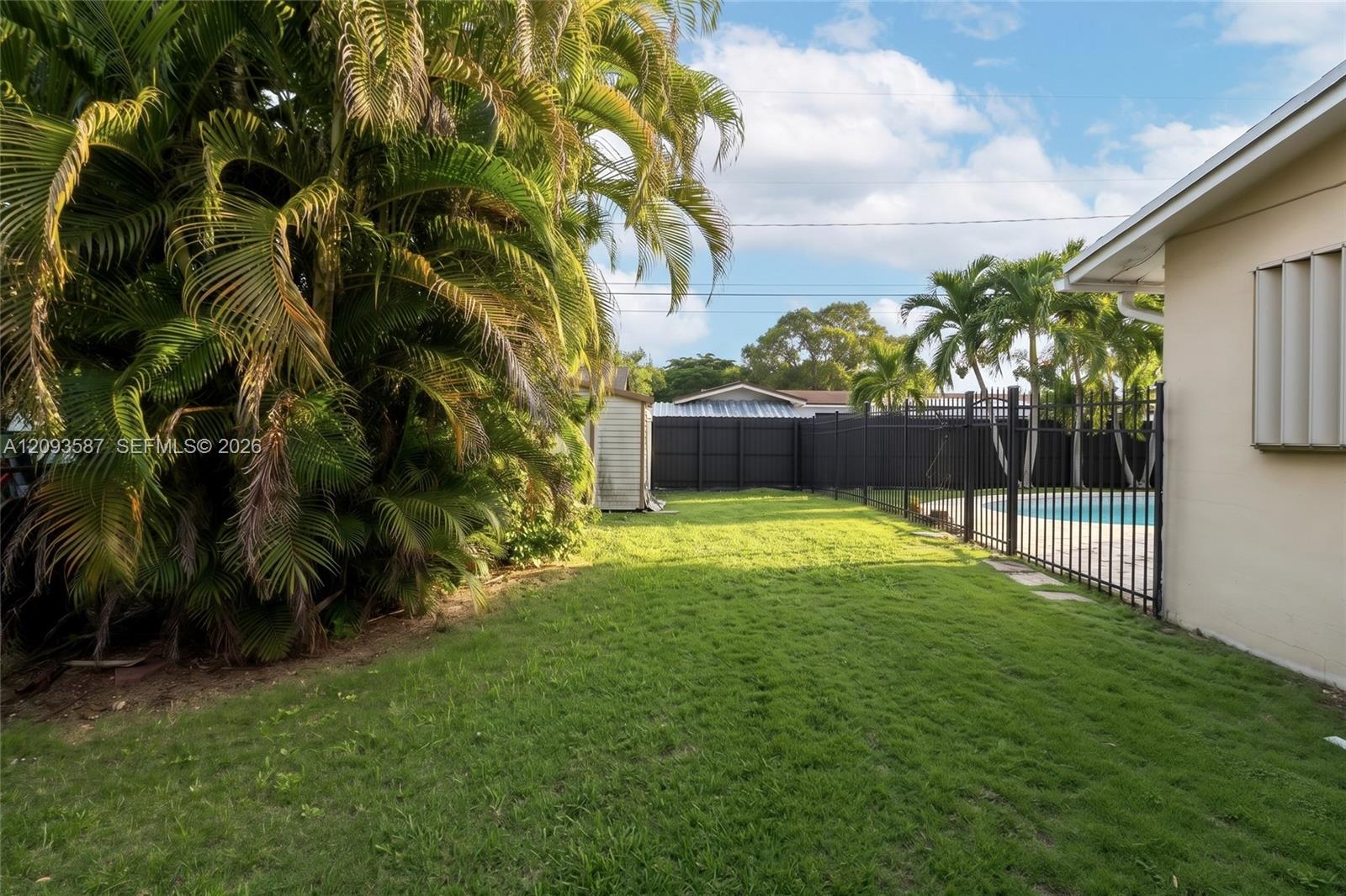 16020 SW 97th Court gallery image #28