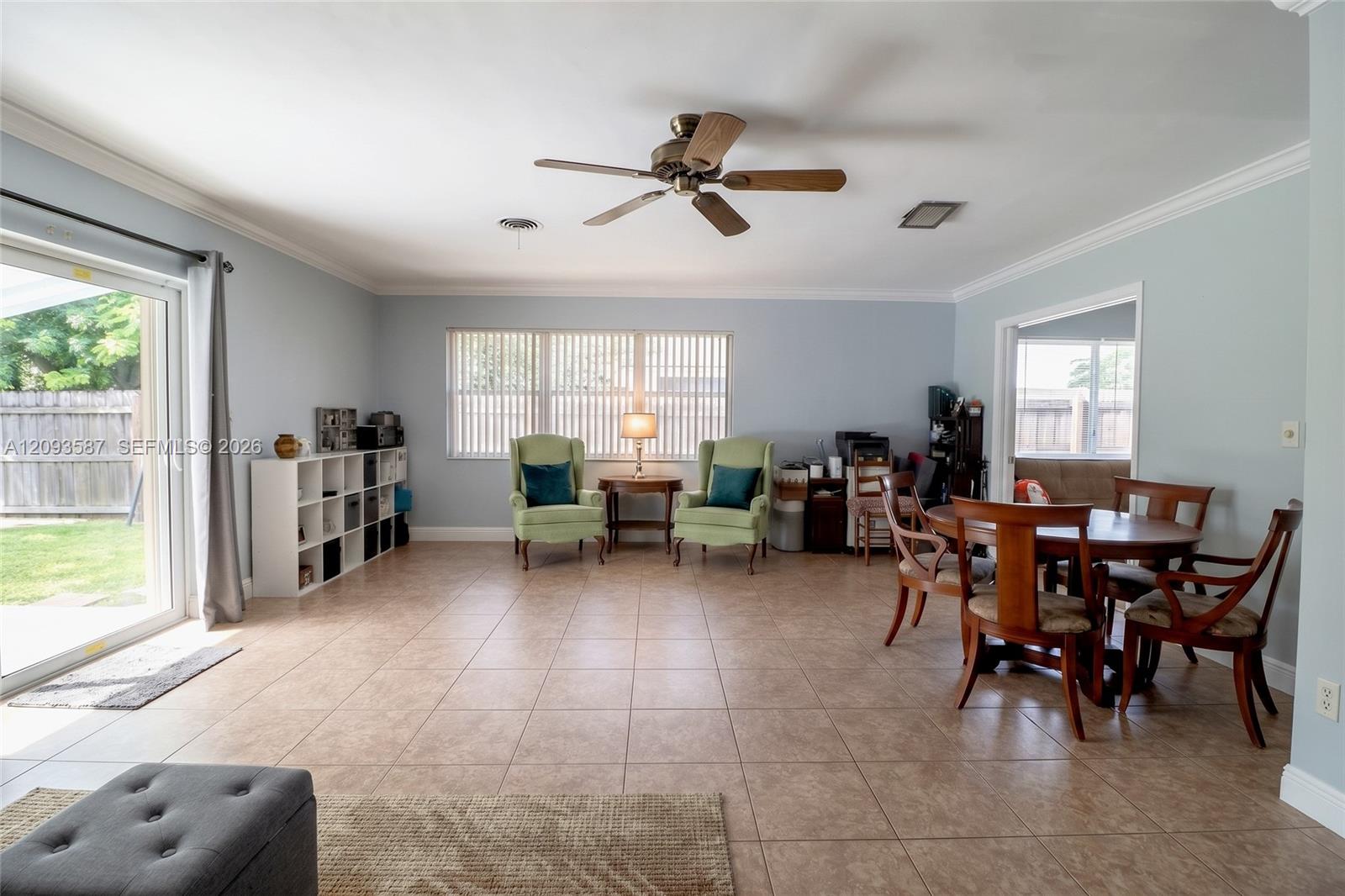 16020 SW 97th Court gallery image #3
