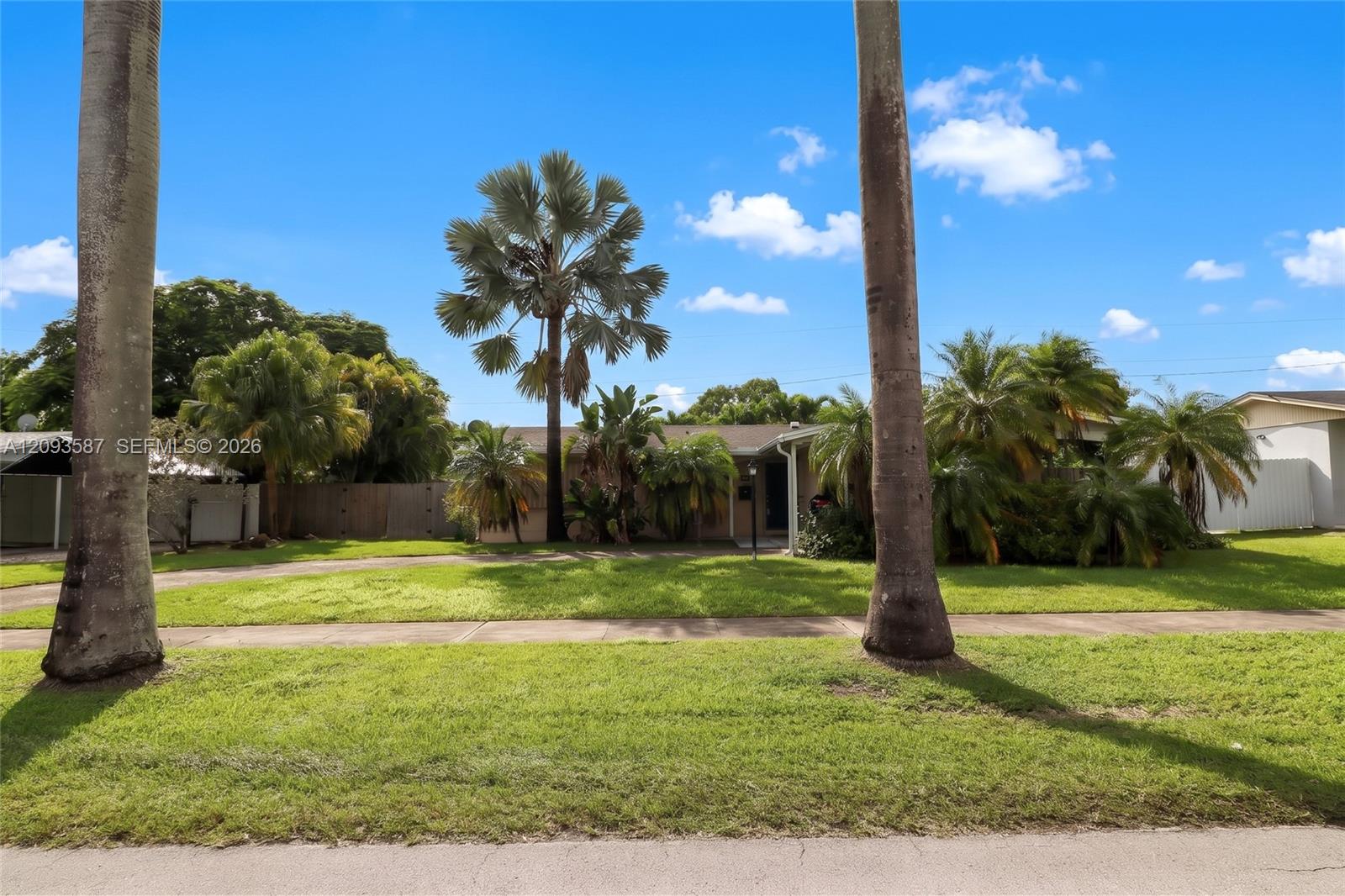 16020 SW 97th Court gallery image #30
