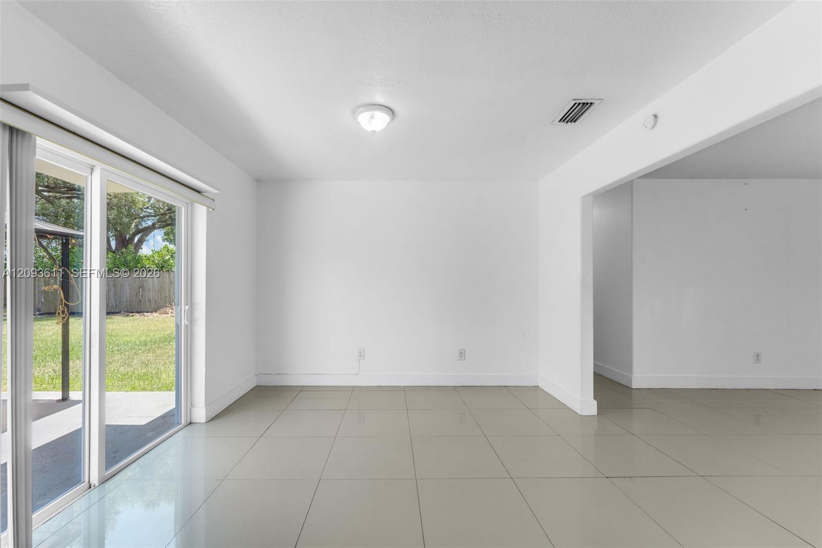 15543 SW 107th Court gallery image #13