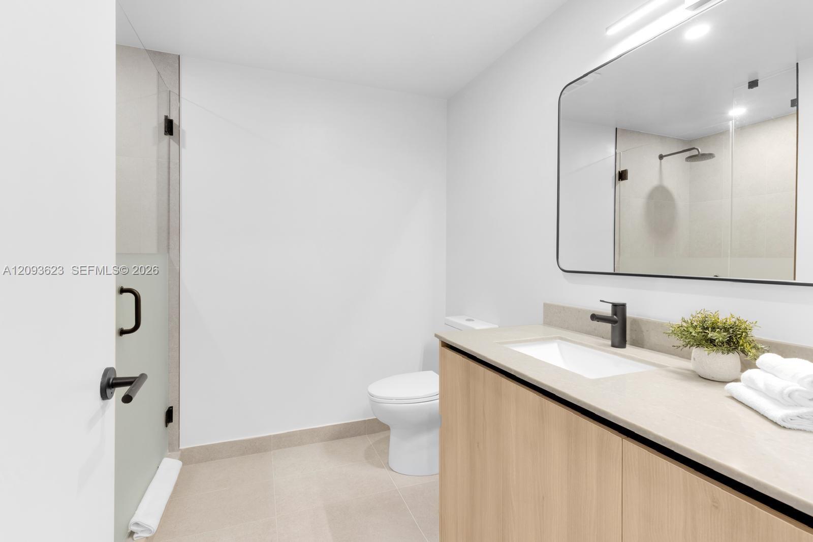 121 NE 5th Street gallery image #14