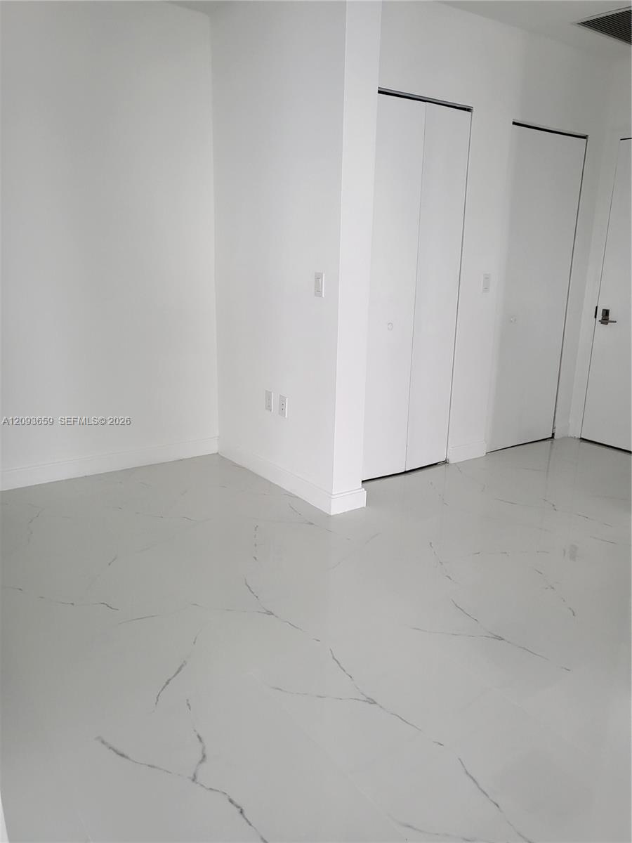 45 SW 9th Street gallery image #5