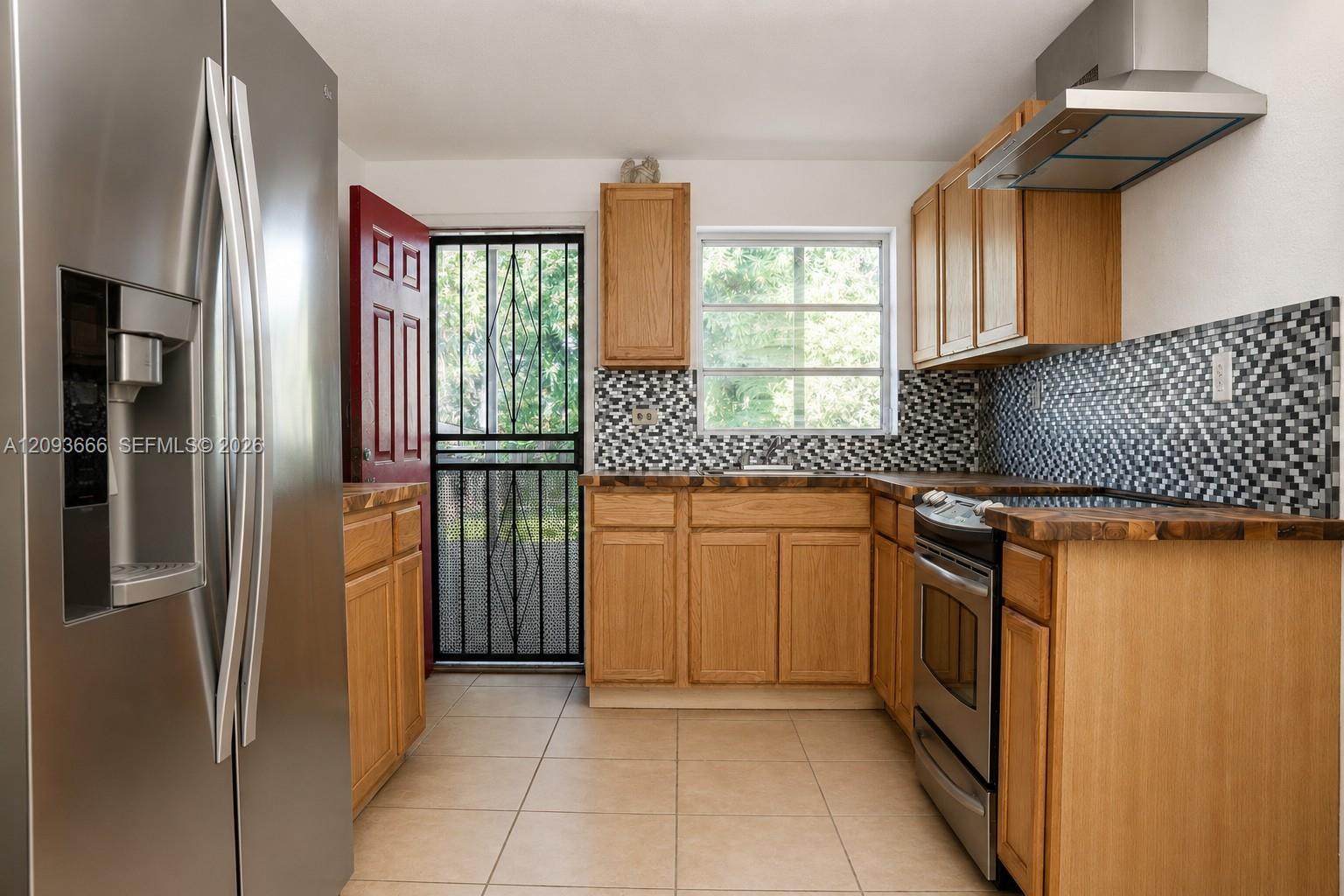 861 W 32nd Street