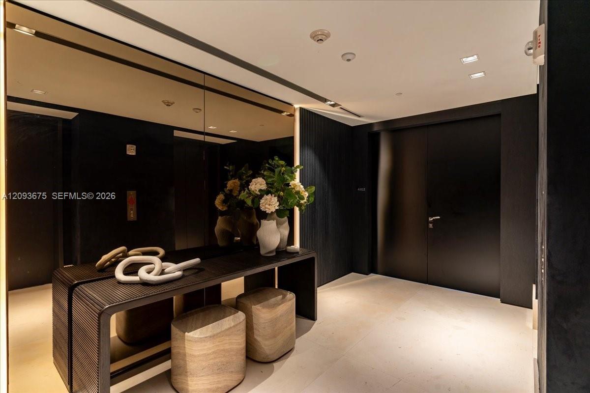 1000 Biscayne Boulevard gallery image #2