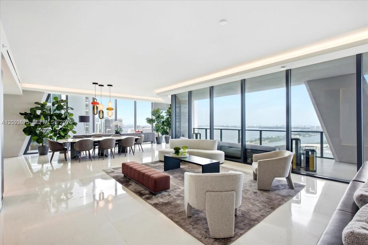 1000 Biscayne Boulevard gallery image #4