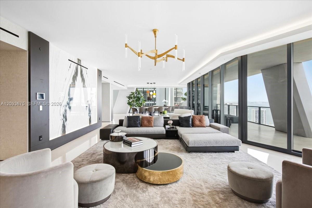 1000 Biscayne Boulevard gallery image #5