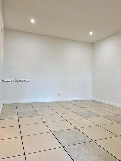 1204 NE 5th Avenue gallery image #17