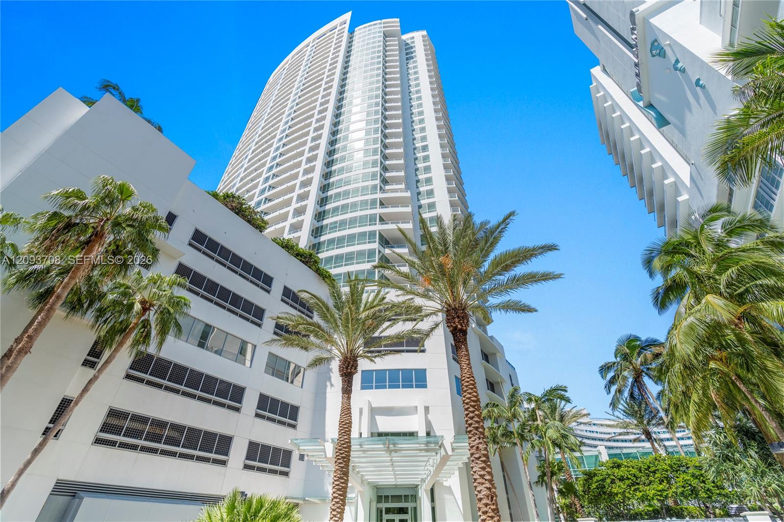 4401 Collins Avenue