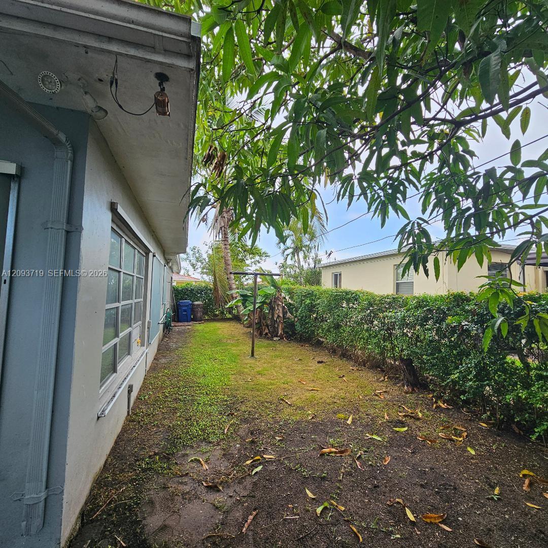 1051 SW 72nd Court