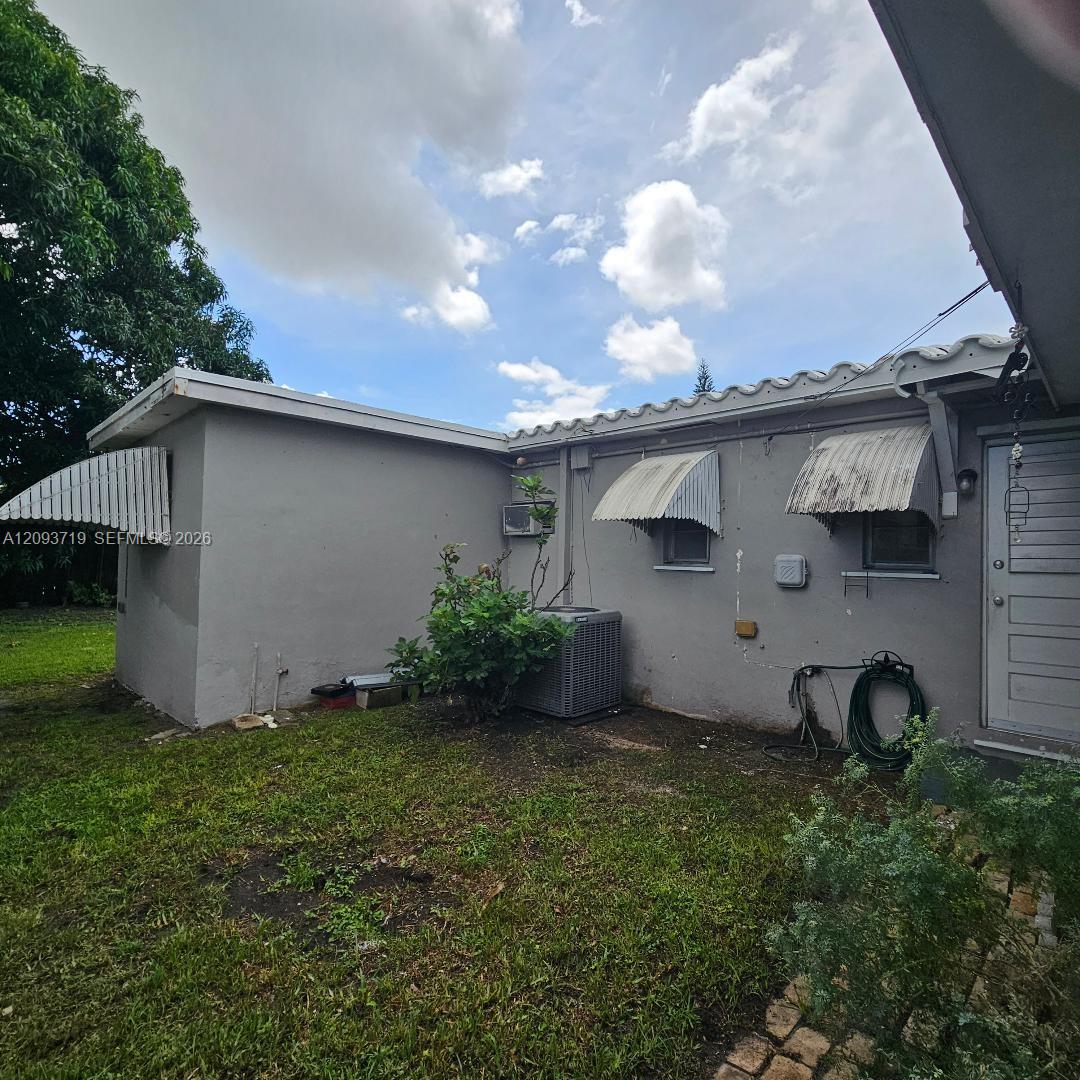 1051 SW 72nd Court