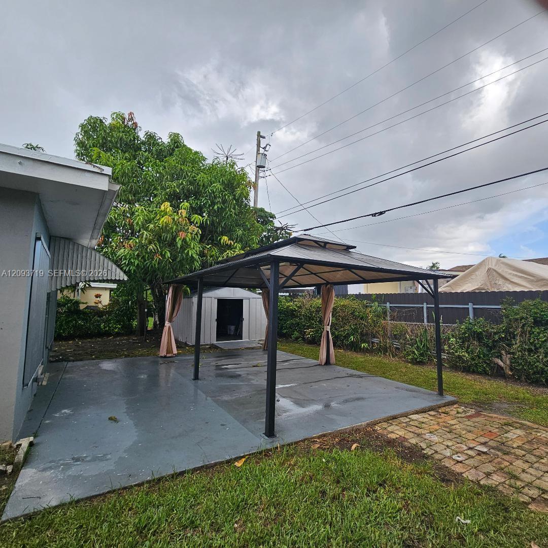 1051 SW 72nd Court