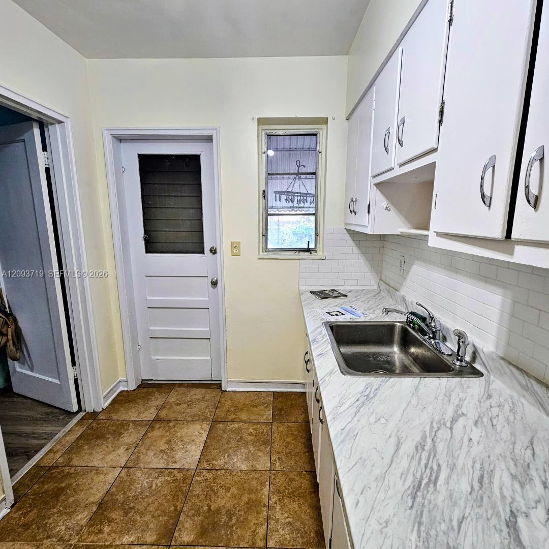 1051 SW 72nd Court