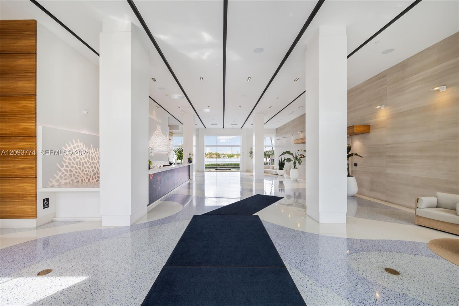 650 West Avenue