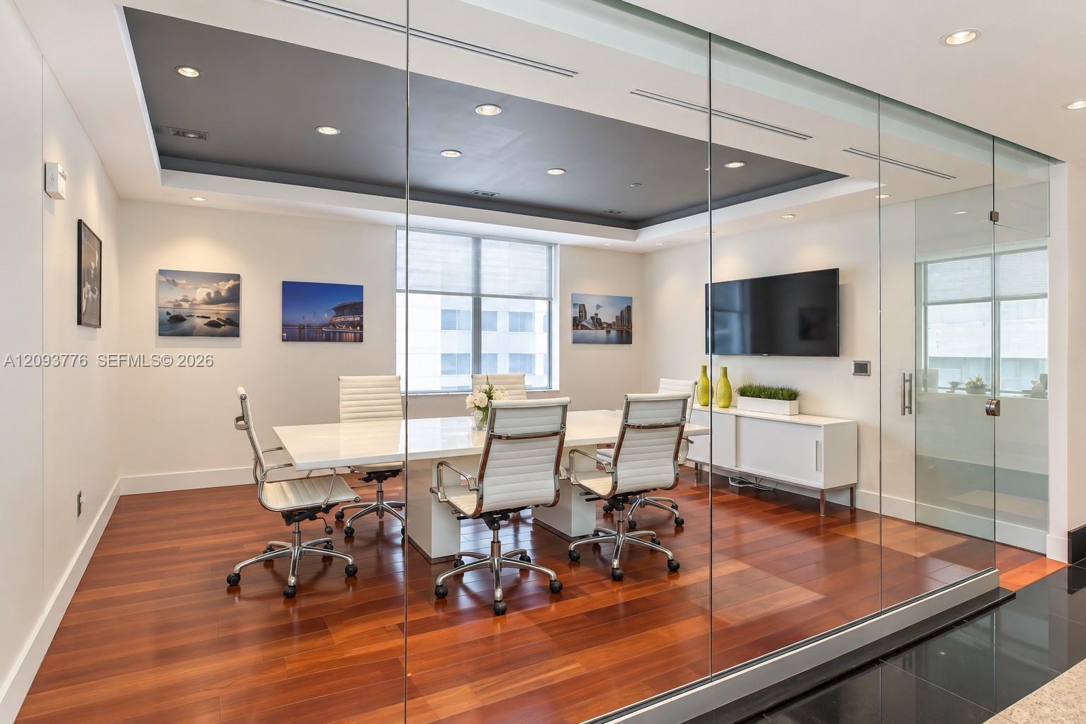 1000 Brickell Avenue gallery image #2