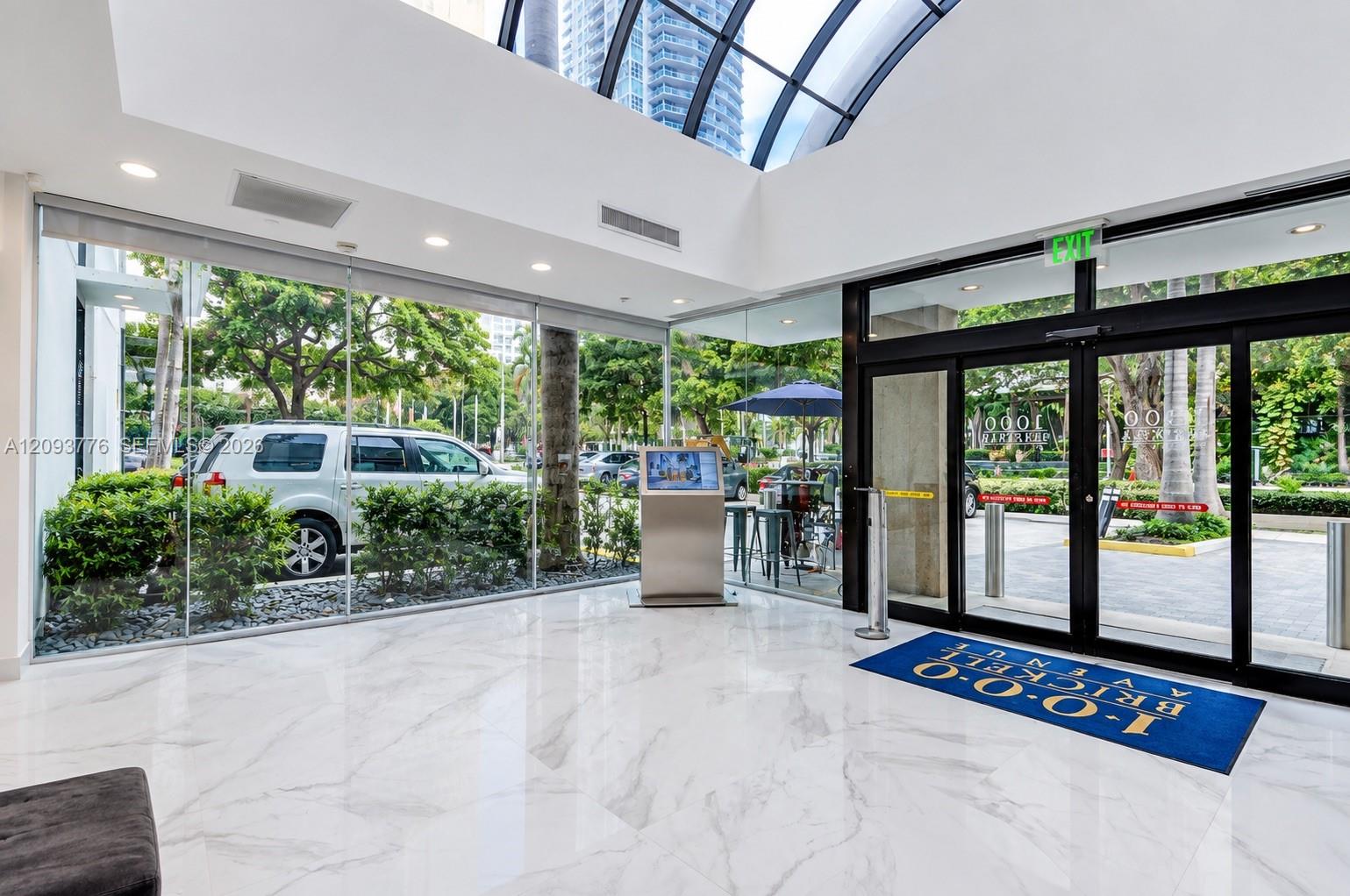 1000 Brickell Avenue gallery image #9