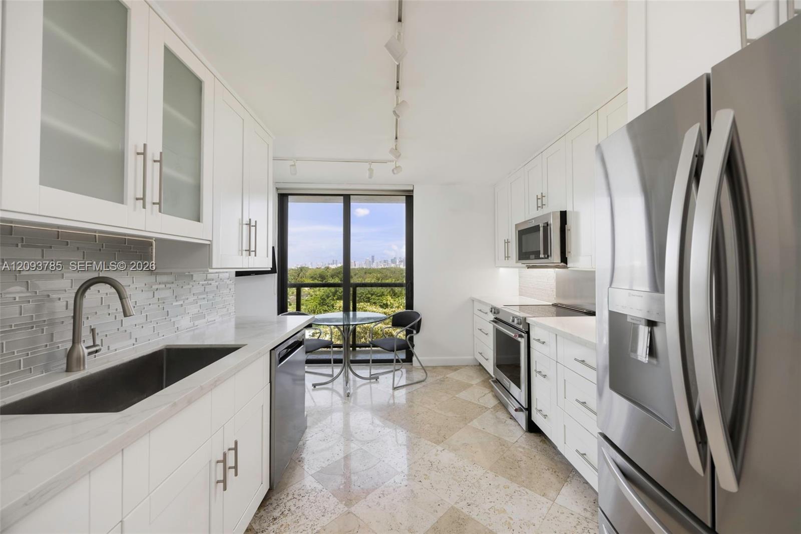 2575 S Bayshore Drive