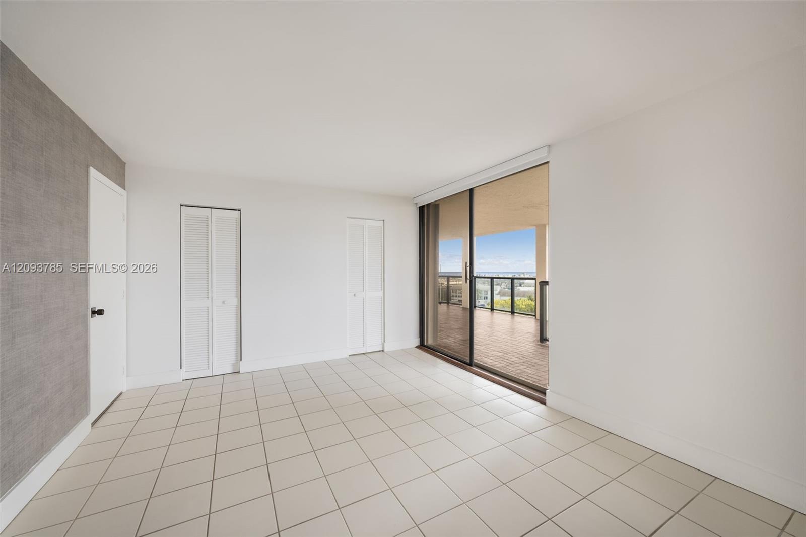 2575 S Bayshore Drive