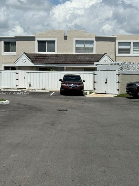 4590 SW 68th Ct Circle