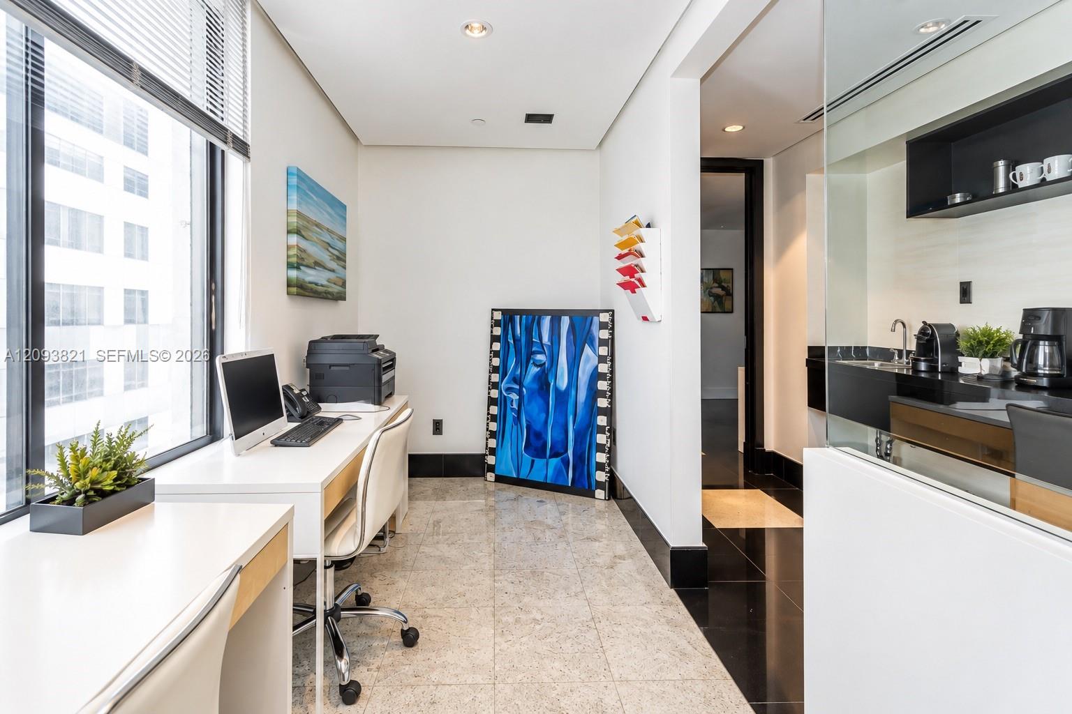 1000 Brickell Avenue gallery image #7