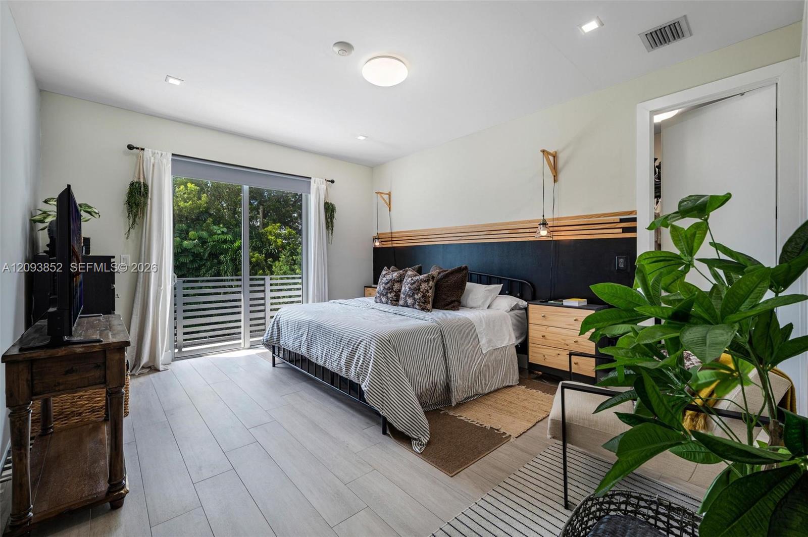 3448 SW 23rd Street