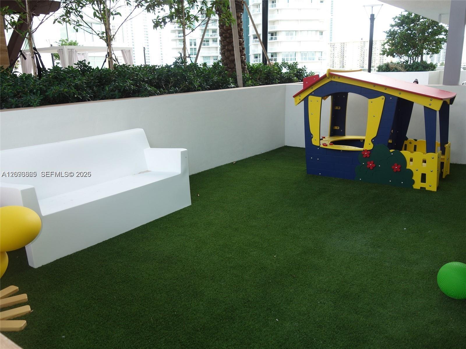 300 Sunny Isles Boulevard