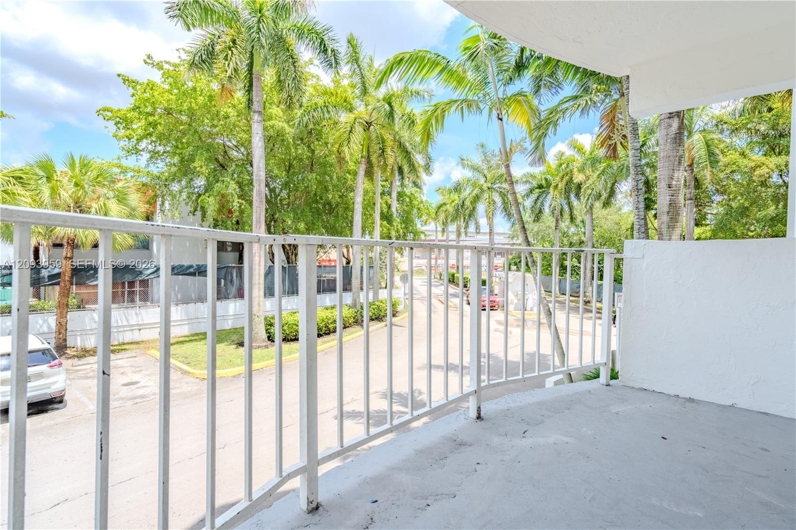 482 NW 165th St Road