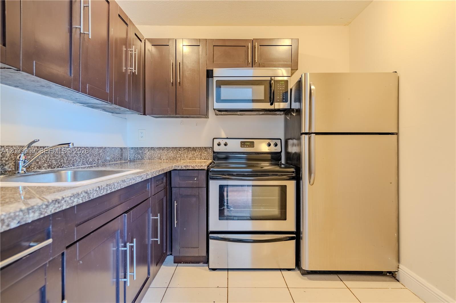 482 NW 165th St Road