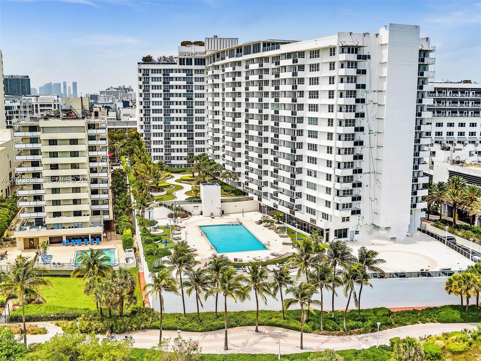 100 Lincoln Road