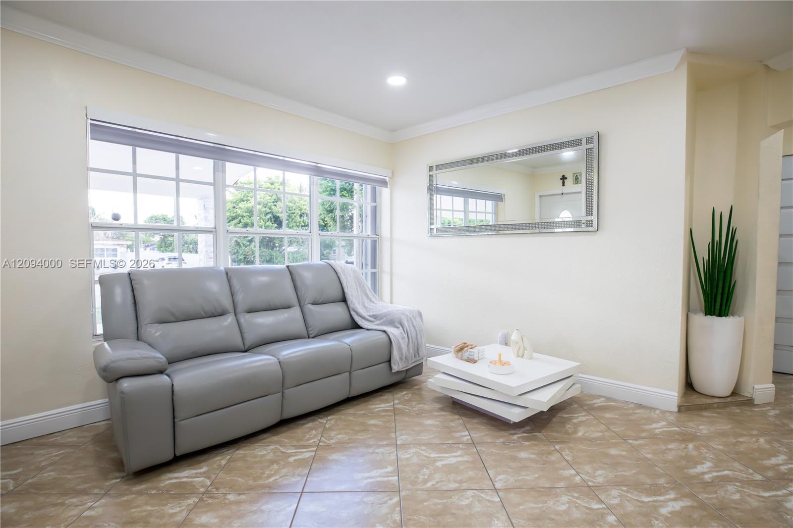 188 E 59th Street