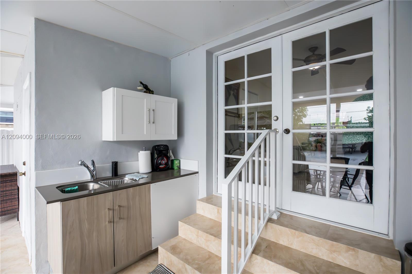 188 E 59th Street