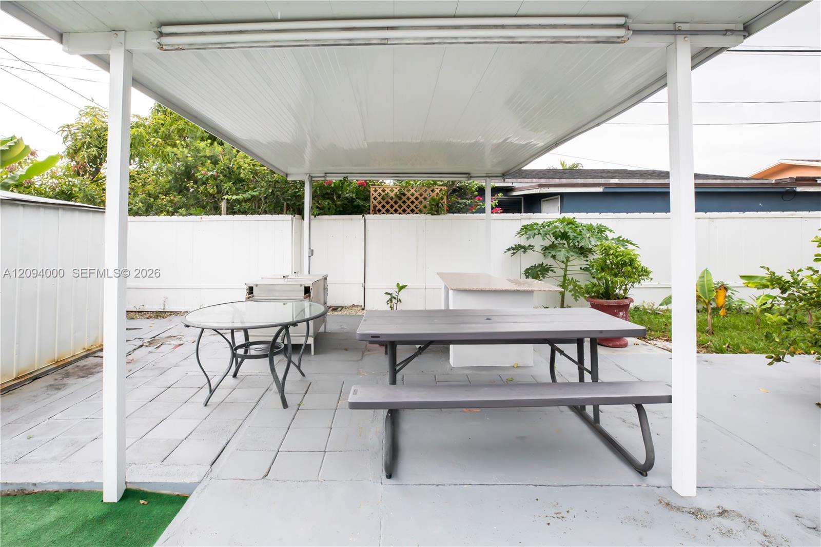 188 E 59th Street