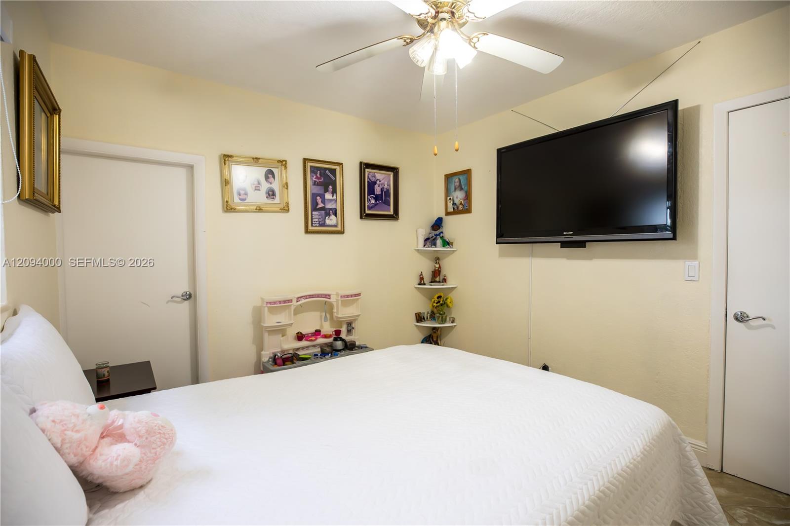 188 E 59th Street