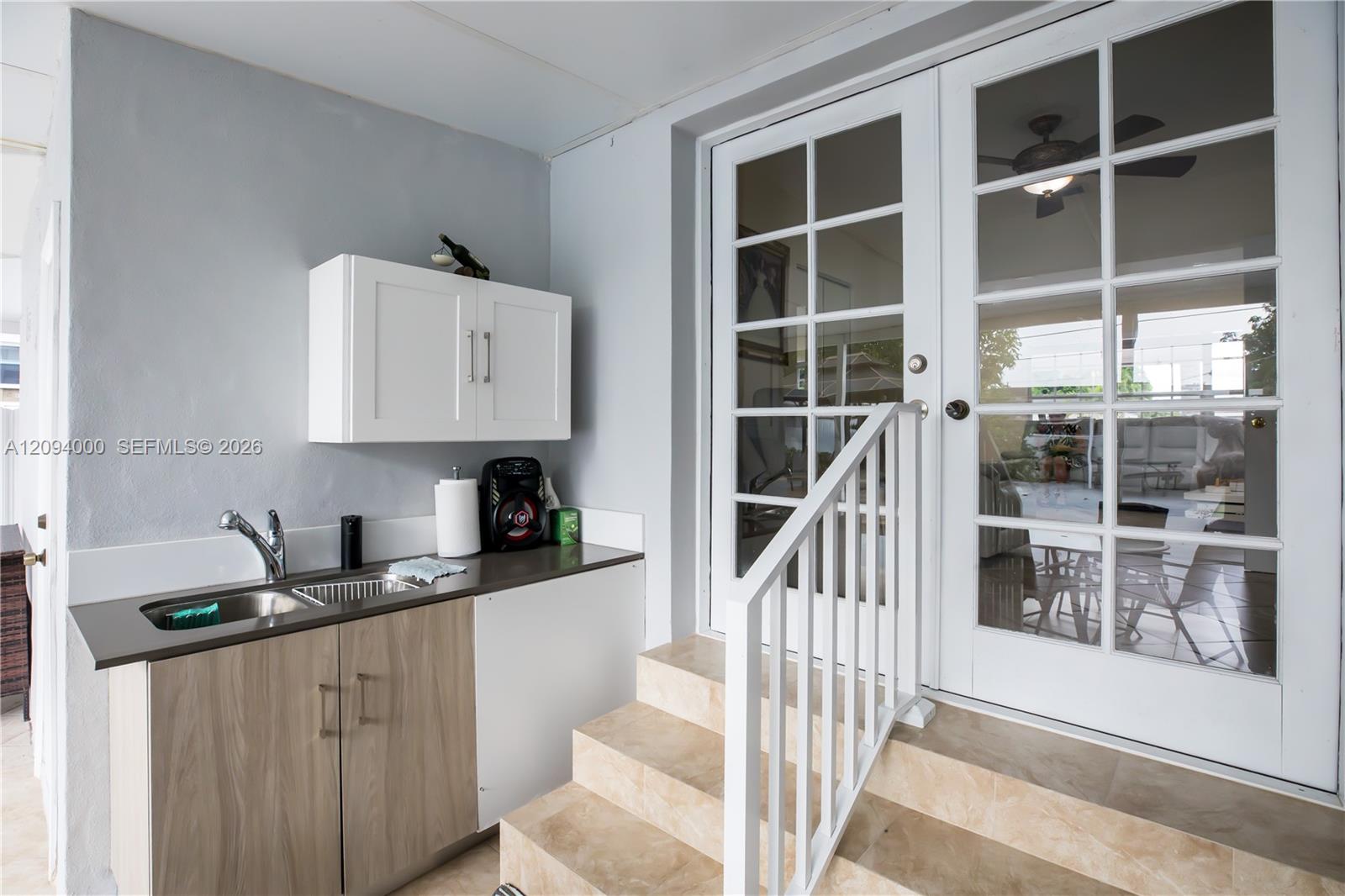 188 E 59th Street
