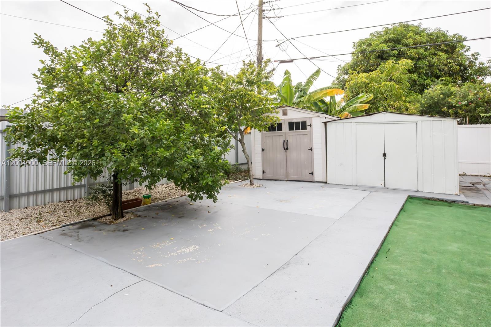 188 E 59th Street