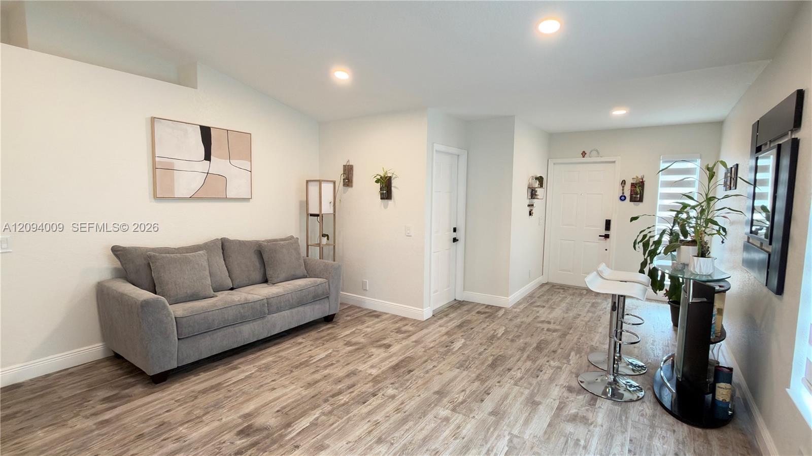 1596 Canary Island Drive gallery image #12