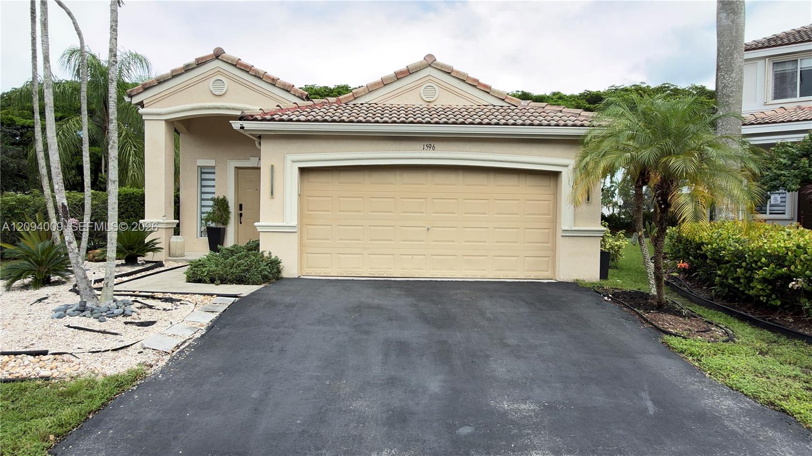 1596 Canary Island Drive gallery image #2
