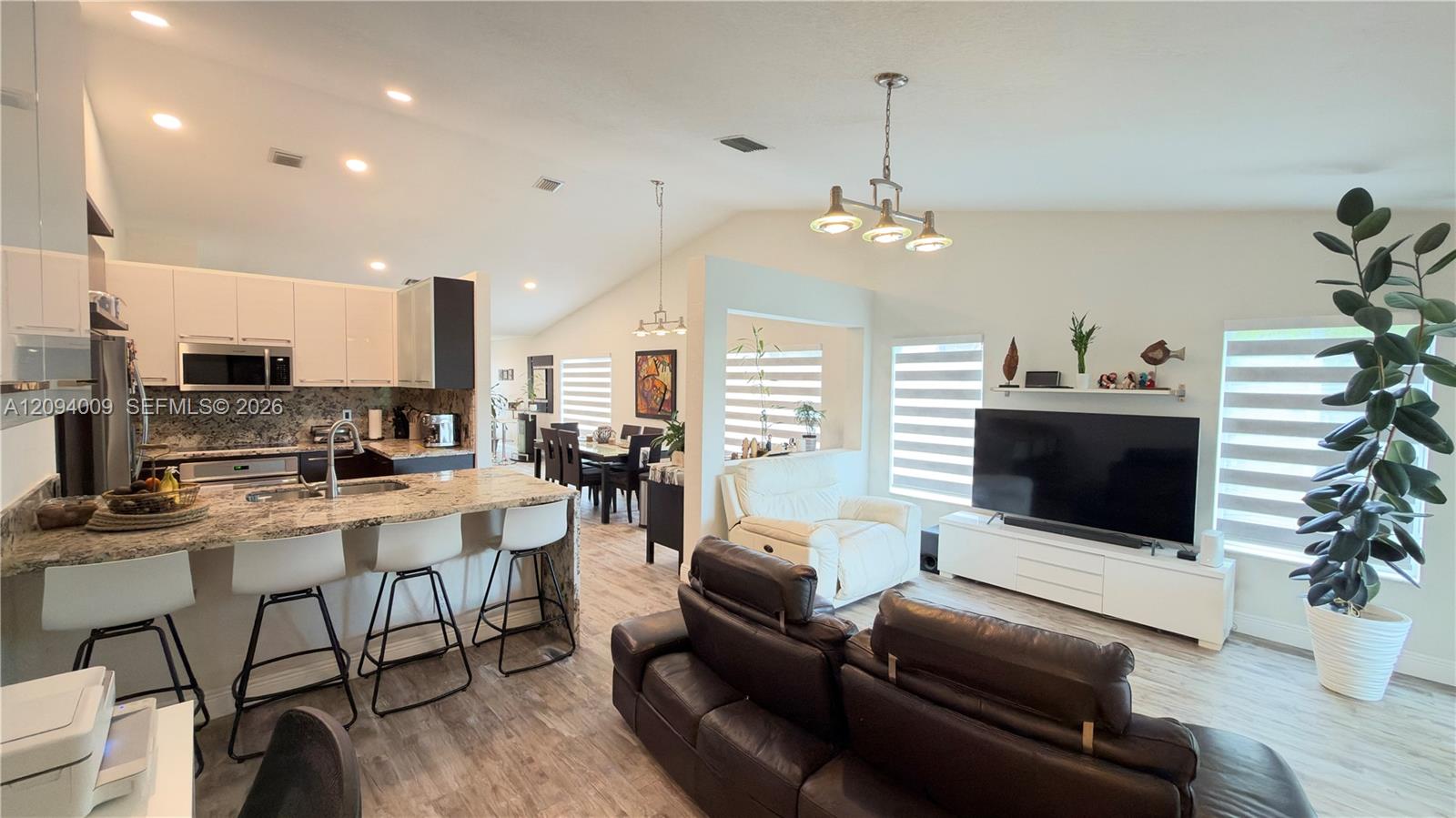 1596 Canary Island Drive gallery image #21