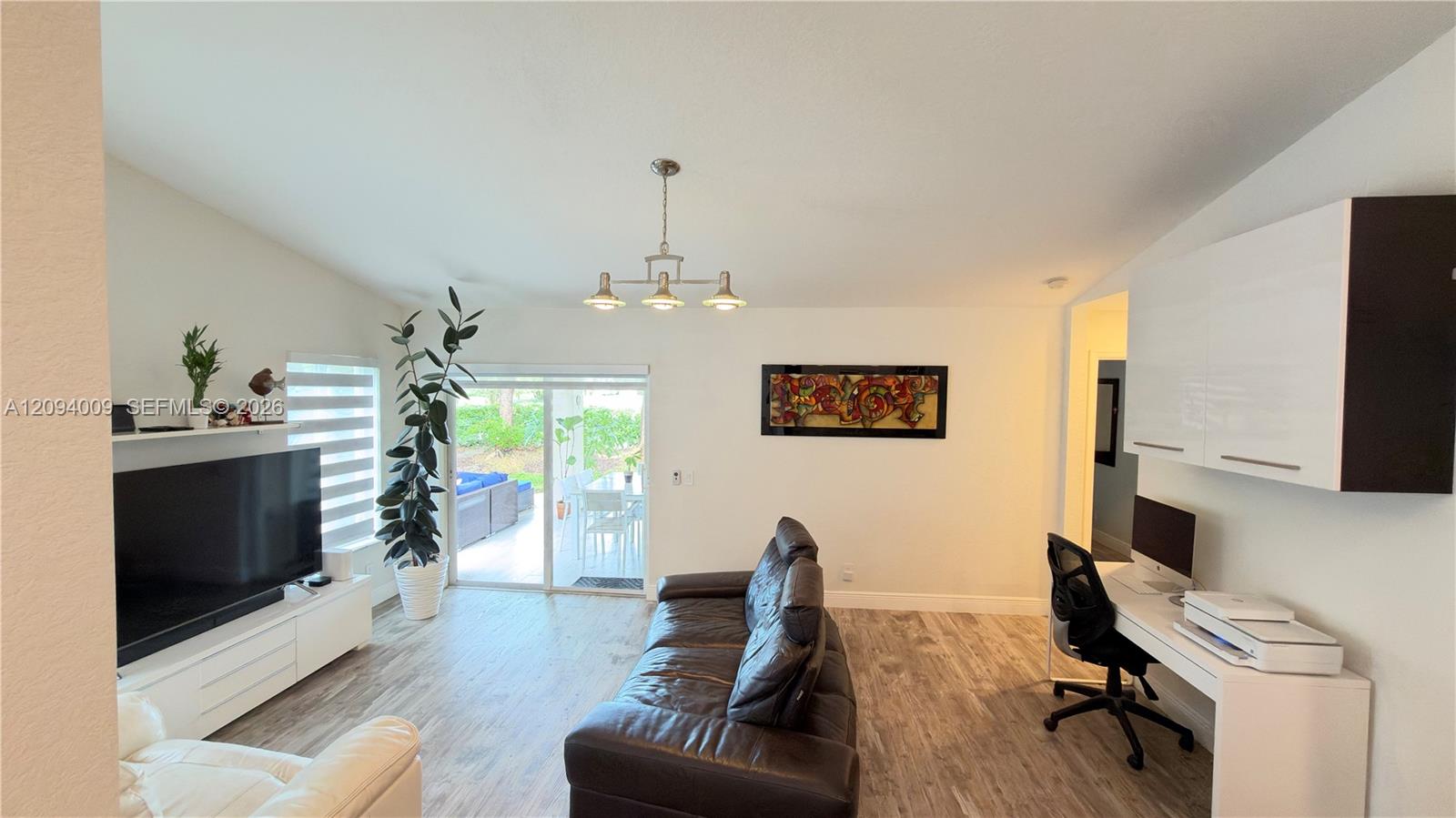 1596 Canary Island Drive gallery image #22