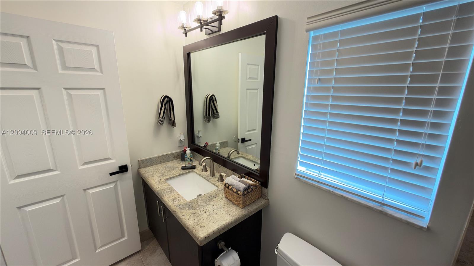 1596 Canary Island Drive gallery image #37