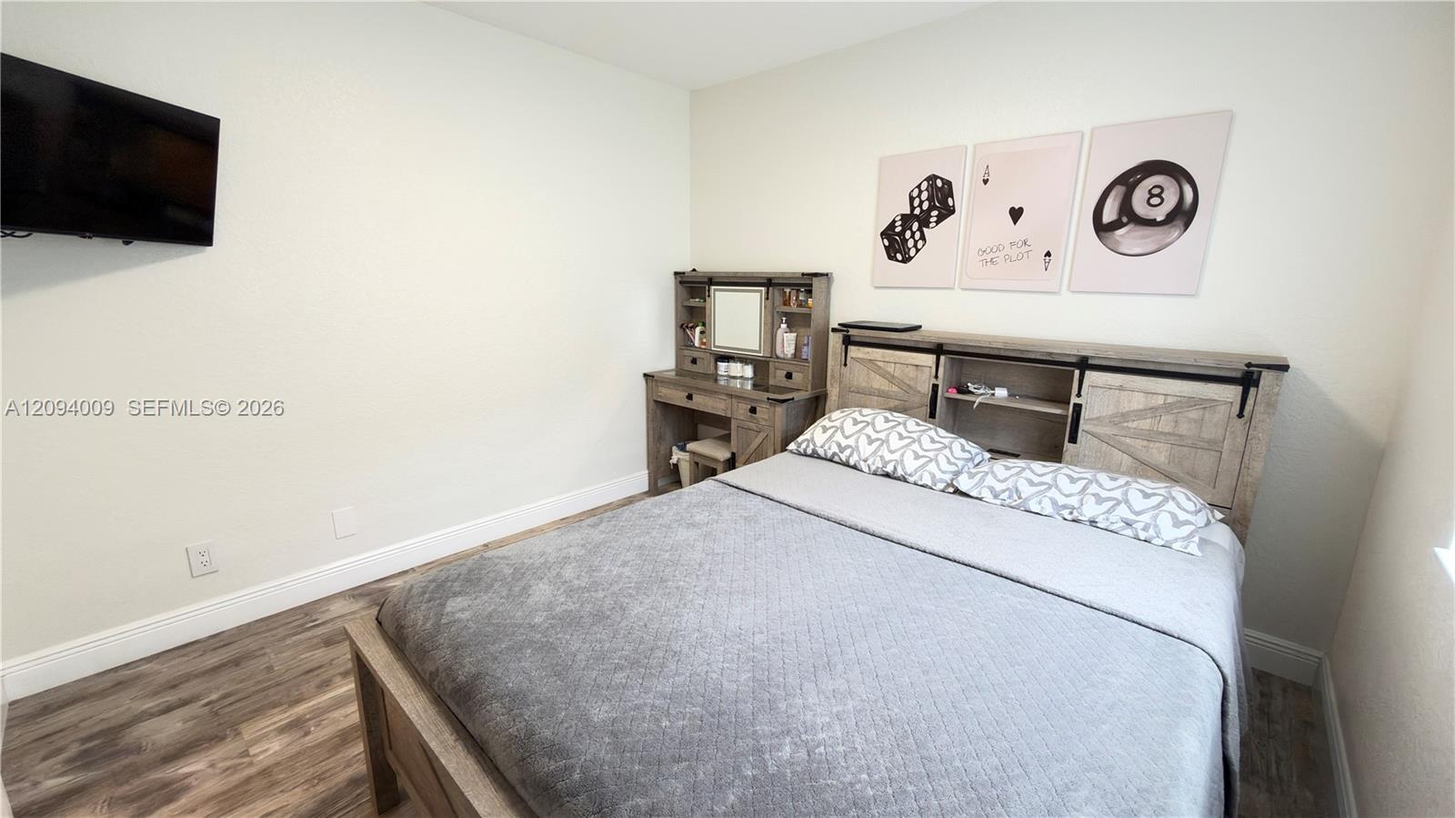 1596 Canary Island Drive gallery image #39